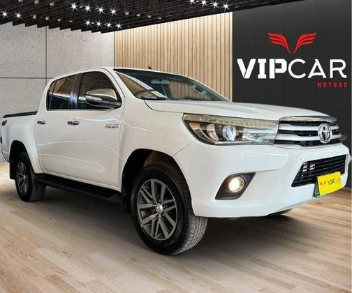 TOYOTA HILUX 2.8 SRX 4X4 CD 16V DIESEL 4P AUTOMÁTICO